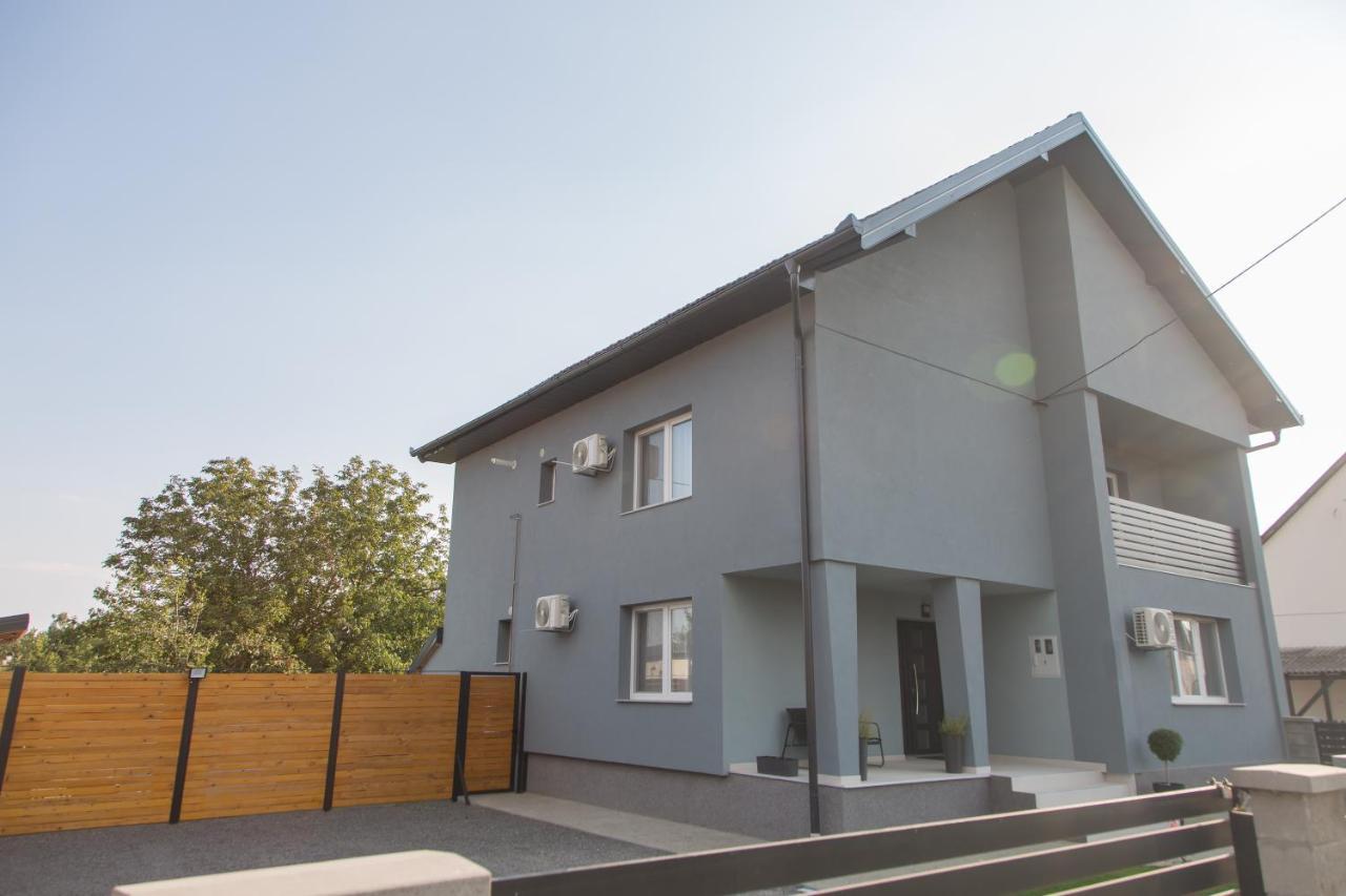 Holiday Home Thesaurum Karanac Exterior photo