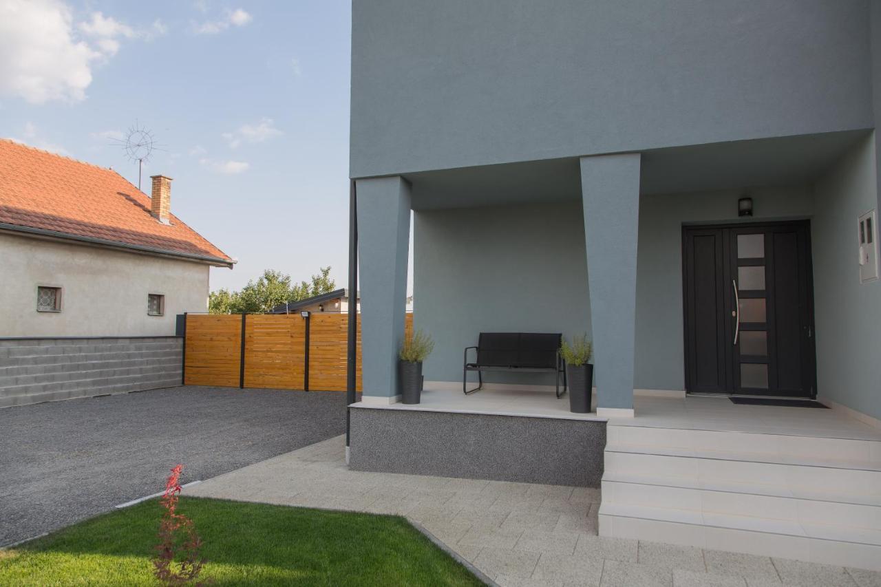 Holiday Home Thesaurum Karanac Exterior photo